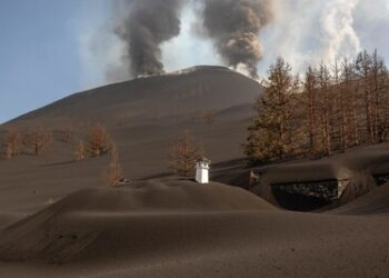 Macaronesian Stories ，重建加那利群岛拉帕尔马火山埋藏的梦想的动人活动