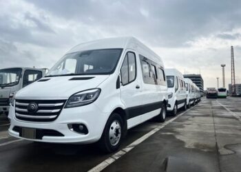 宇通客车向拉美交付500辆全新V6轻客