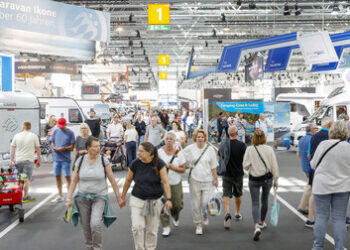 开启全球未来旅居新纪元，星空梦屋闪耀德国杜塞展