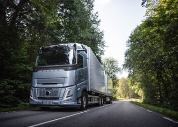 Volvo Trucks全球发布新产品—-推出一系列新型动力传动系统，旨在减少CO2排放并加速脱碳进程
