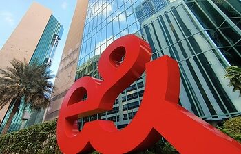 e&成功完成Vodafone股份出售，实现59.5亿美元现金收益