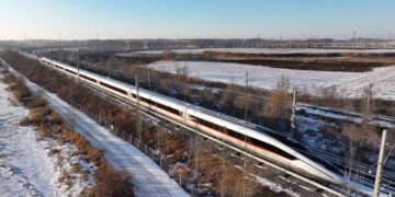 Unveiling the Future of High-Speed Rail: CR450 EMU Prototype Debuts at 400 km/h