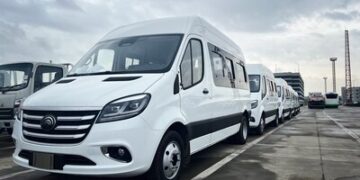 Yutong Bus Delivers 500 Units of the New V6 Van to Latin America