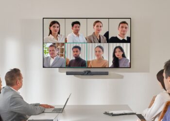 Best AI-Powered Video Conference Camera: Video Bar Insta360 Connect is Here to Upgrade Your Hybrid Meetings