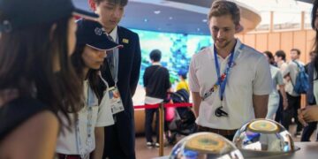 China Pavilion Wows Visitors at Osaka Expo