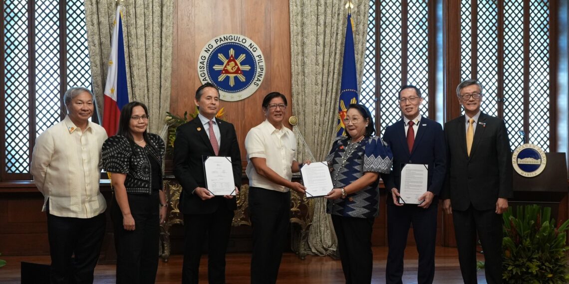 NUS-ISS, PCSC and PCORP Commemorate Strategic Partnership to Elevate Digital Leadership Capabilities among Civil Servants in the Philippines