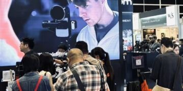 Hohem Presents Next-Gen AI Solutions at Hong Kong Electronics Fair 2025