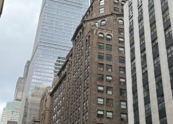 KOREAN LENDERS AND OCEAN WEST CAPITAL PARTNERS FORECLOSE ON MIDTOWN MANHATTAN OFFICE BUILDING