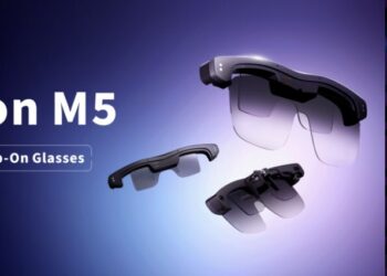 REVOLUTIONARY: World’s Lightest AI-Powered AR Clip-On Glasses Redefine Wearable Tech