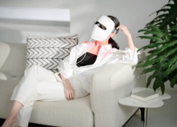 Ulike Unveils the ReGlow LED Light Therapy Mask in the US for Professional-Grade Skincare at Home