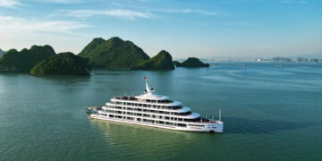 Pioneering a New Era: BestPrice Travel Drives the Evolution of Halong Bay Cruises to Meet World-Class Standards