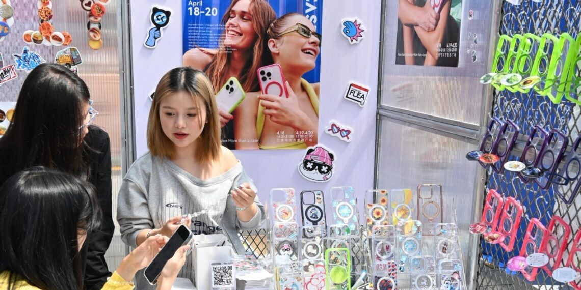 CASEKOO Stuns at Hypebeast Flea with Creative DIY Experience and Funky Cultural Icons