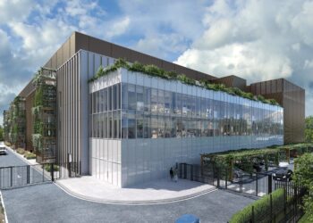 Colt DCS breaks ground on the first of five new Paris data centres, the start of a €2.3 billion investment in France