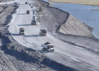 World’s First! 100 Autonomous, All-Electric Mining Trucks Officially Begin Operations at Huaneng Yimin Mine