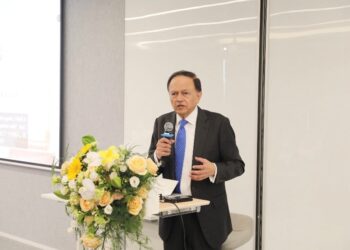 Former Pakistan Central Bank Governor Yaseen Anwar Visits FinVolution, Highlights Tech for Inclusion