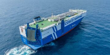 China’s Largest PV+LNG Powered Car Carrier Sets Sail on Its Maiden Voyage with LONGi Solar Modules