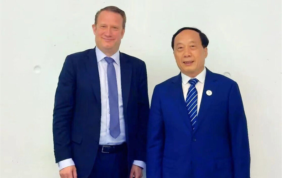 Ren Xianliang meets with ICANN president & CEO