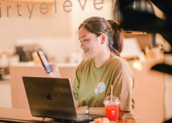 Ph fintech GCash gives Filipinos free access to insurance through “Buy Load” service