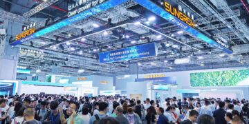 SNEC 2025: Sungrow Showcases Industry-Leading Renewable Energy Solutions