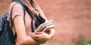 Tutors International Helps Chinese Students Affected by US Visa Policy Rethink Their Academic Futures