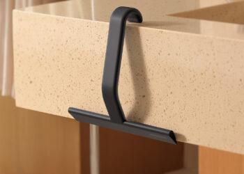 Engineering the Perfect Shower Squeegee: The Story Behind dancemoon JustHang Squeegee