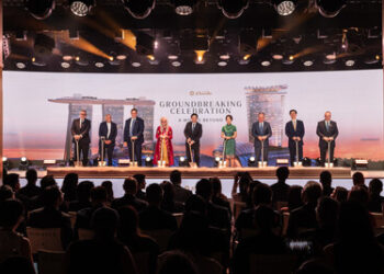LAS VEGAS SANDS BREAKS GROUND ON NEW ULTRA-LUXURY DEVELOPMENT IN SINGAPORE