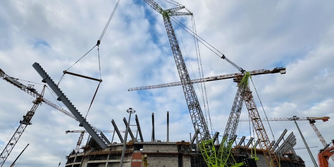 Zoomlion’s Heavy-Duty Crawler Crane Supports Construction of Morocco’s 2030 World Cup Stadiums