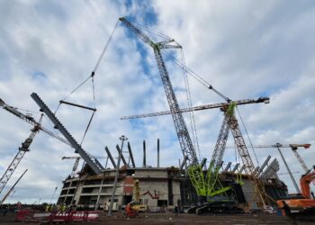 Zoomlion’s Heavy-Duty Crawler Crane Supports Construction of Morocco’s 2030 World Cup Stadiums