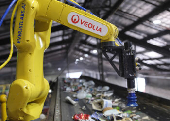 Veolia Adds EverestLabs’ AI-Powered Recycling Robotics in First International Deployment