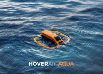 HOVERAir AQUA, World’s first 100% waterproof self-flying camera