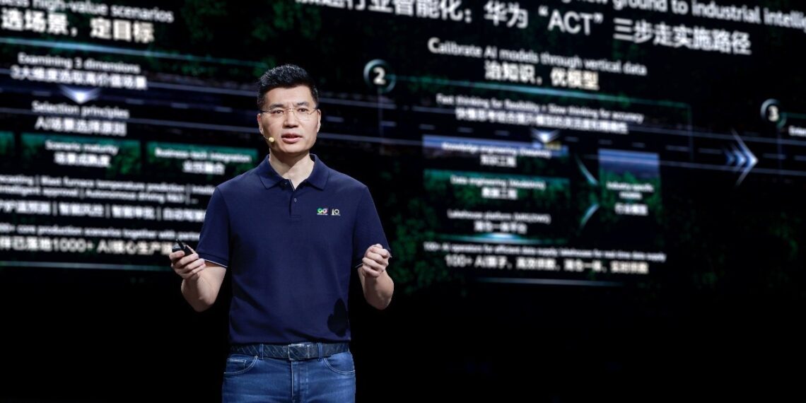 Huawei Unveils Three-step “ACT” Pathway and Nine Major Solutions for Industrial Intelligence
