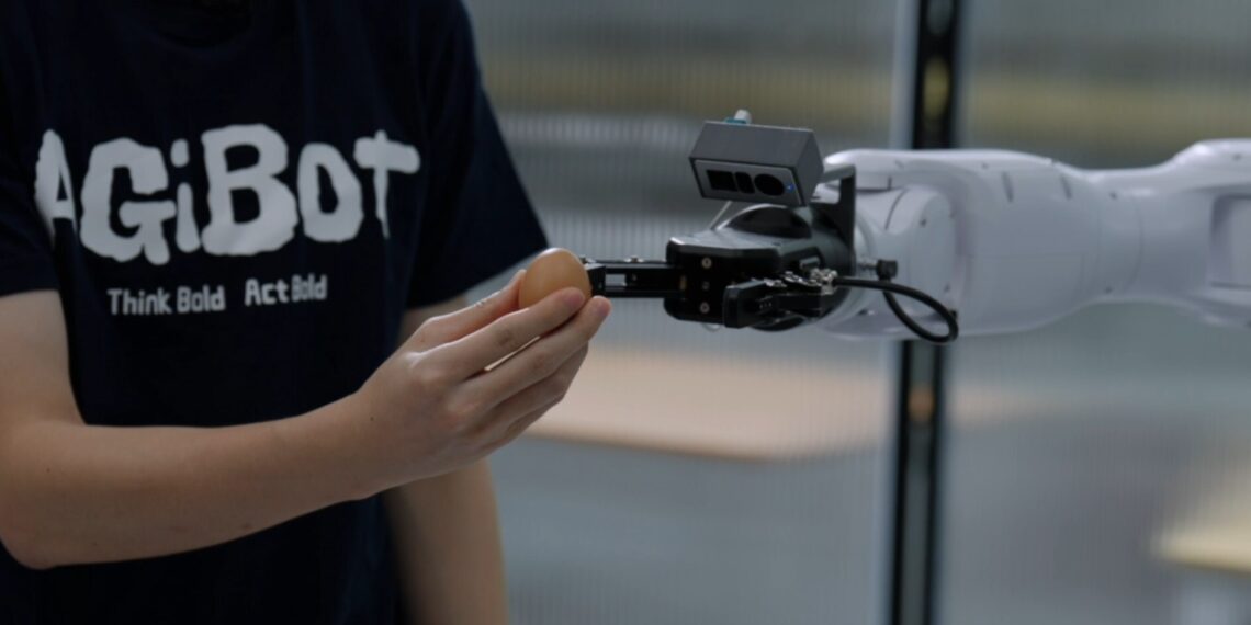 Agibot Unveils Next-Gen Industrial-Grade Interactive Embodied Robot Agibot G2