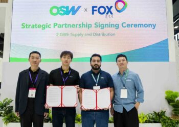 Fox ESS and OSW Ink Strategic Partnership for 2GWh Energy Storage Projects at All Energy 2025