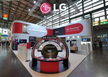 LG SHOWCASES PUROTEC™ ANTIMICROBIAL MATERIAL AT K SHOW IN GERMANY