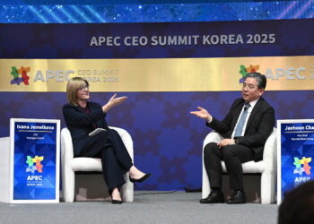 Hyundai Motor Group Advances Hydrogen Vision in Dialogue at APEC CEO Summit Korea 2025