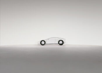 The world’s first electric car without metals or minerals is launched – and it doesn’t work