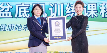 Zhang Xinyuan, a Chinese gender relationship expert, leads thousands of women to challenge the Guinness World Records