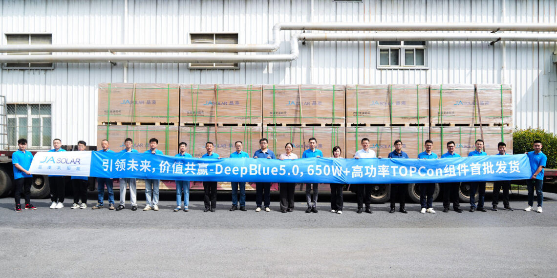 JA Solar Delivers First Batch of 650W DeepBlue 5.0 High-Efficiency n-Type Modules