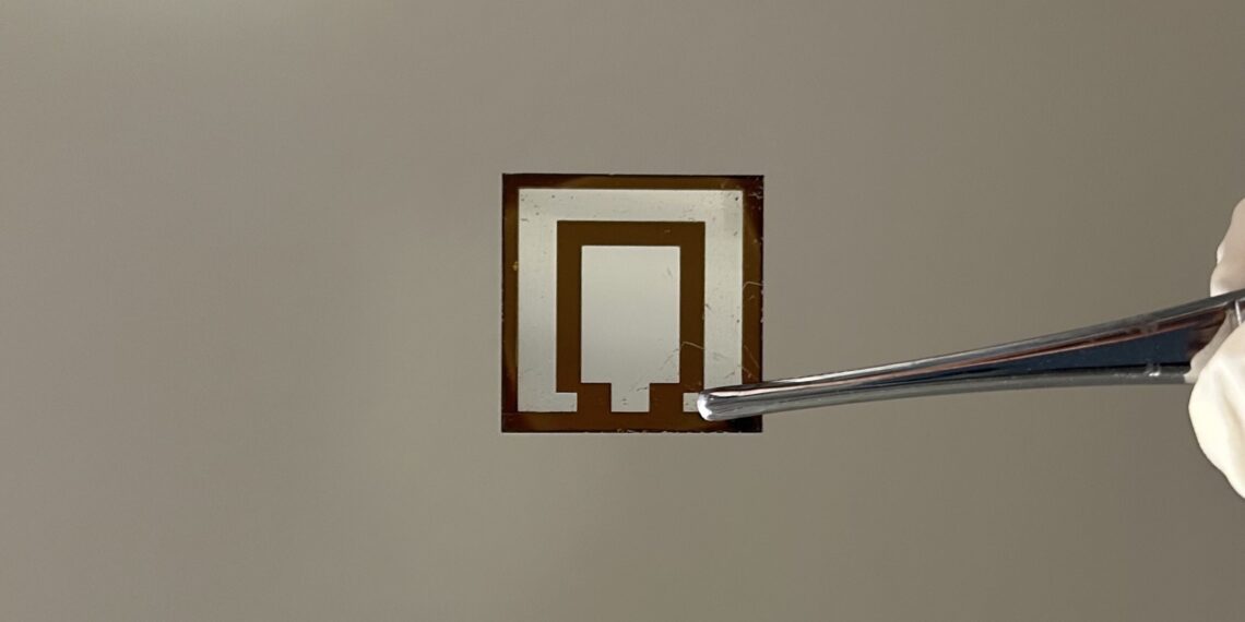 Lingnan scholar from the School of Interdisciplinary Studies co-creates breakthrough strategy for highly efficient and stable inverted perovskite solar cells – published in Nature