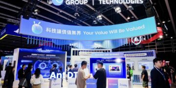 Ant Digital Technologies Unveils Full-Scenario AI Solutions at Hong Kong Fintech Week