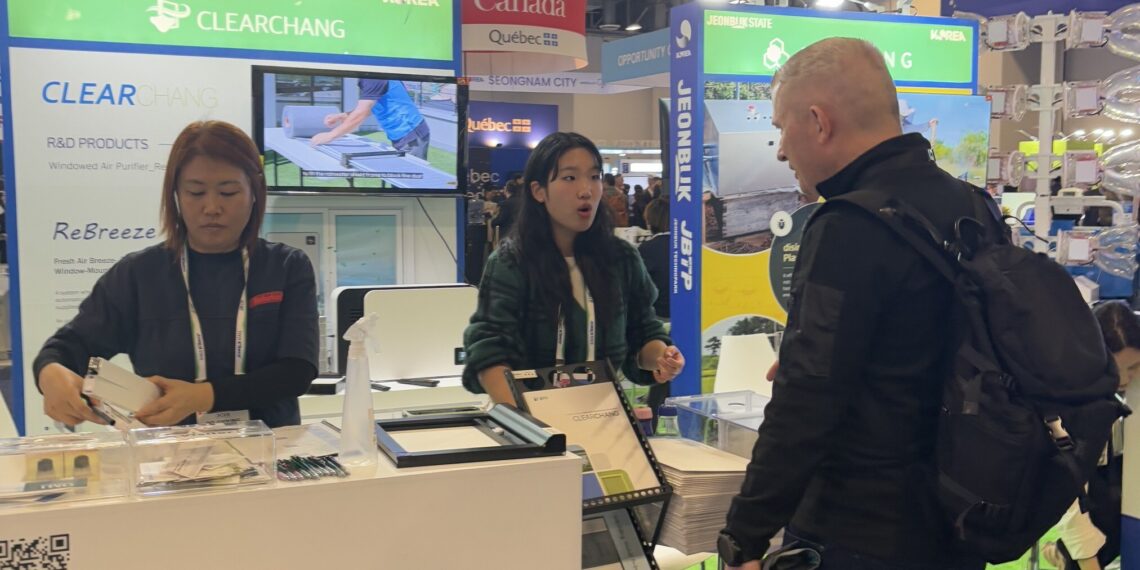 CLEARCHANG Unveils “Rebreeze” at CES 2025 — Redefining Indoor Air Standards with a Smart Window-Mounted Air Purifier