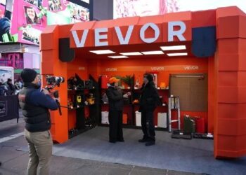 VEVOR Powers Black Friday Growth and Lights Up Times Square with Immersive Pop-Up