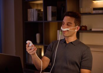 Yale-Trained Neuroscientist Unveils “Digital Sunshine” Device, Merging Ancient Eastern Wisdom with Modern Brain Science to Revolutionize Sleep