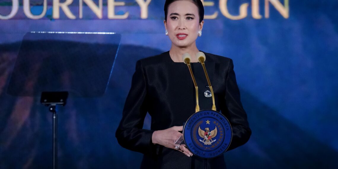 Minister of Tourism Introduces “MaiA,” an Artificial Intelligence Designed Specifically for Tourism