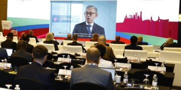 ICAC Commissioner attends international anti-graft conference online while staying in Hong Kong to oversee corruption investigation
