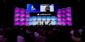 Squirrel Ai’s Dr. Liang Takes the Stage at Web Summit: Pioneering a New Human-AI Collaborative Paradigm for the Classroom of the Future