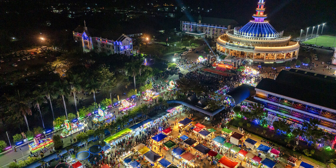 Sakon Nakhon Christmas Star Parade goes global stage
