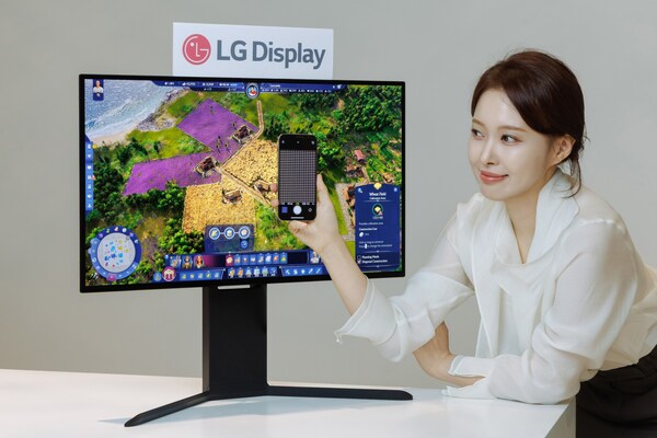 LG Display unveils world’s first 240Hz RGB stripe OLED panel
