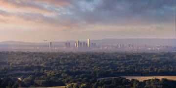 Nobu Manchester breaks ground as Robert De Niro visits Manchester with Salboy