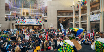 12TH ANNUAL WINTERNATIONAL EMBASSY SHOWCASE DRAWS 8,000 GUESTS